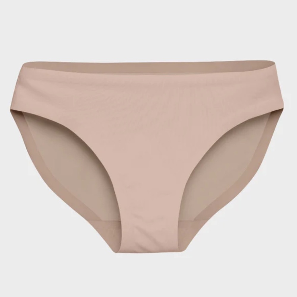 Eby Seamless Bikini Underwear in Nude